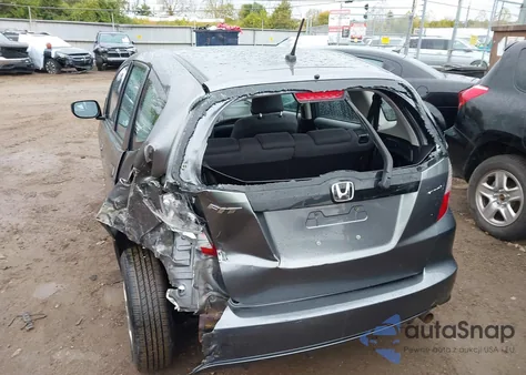 2013 Honda Fit z USA, uszkodzony, nr VIN JHMGE8H33DC079695